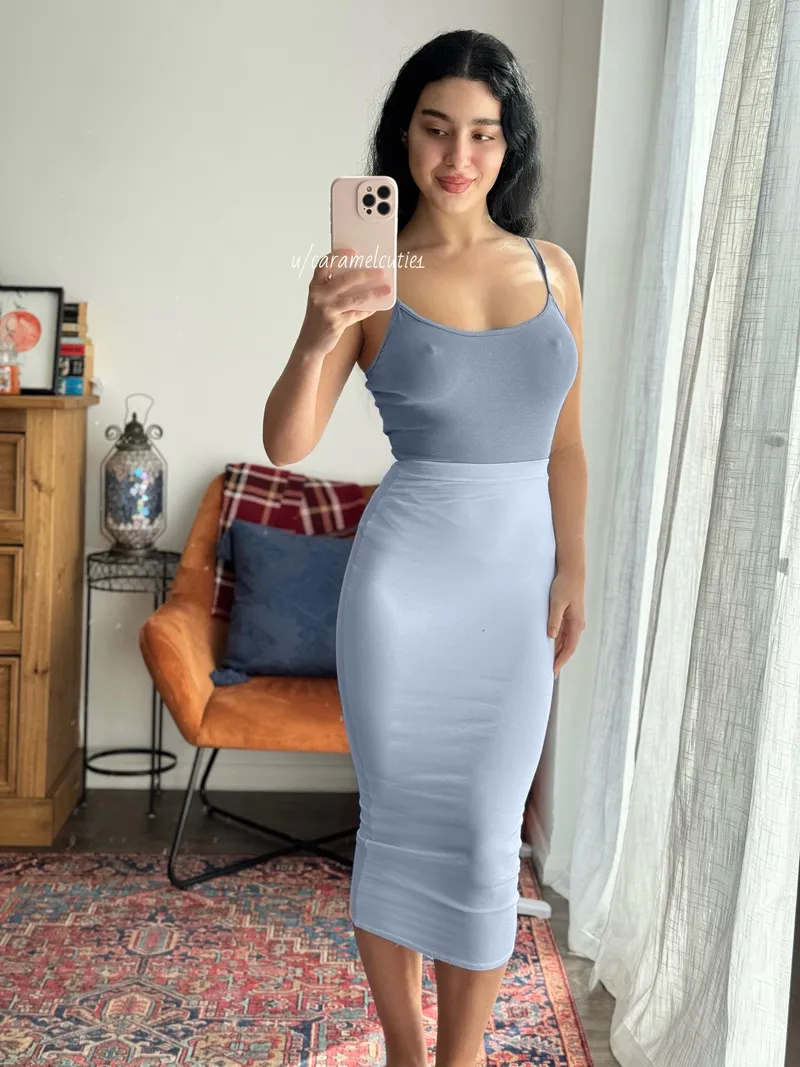Thumbnail Monday's Super Tight Outfit Revealed | caramelcutie1