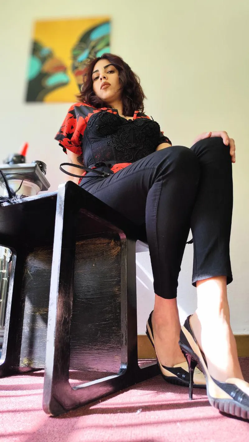 Thumbnail Domme Lifestyle: A Guide to Devotion and Control