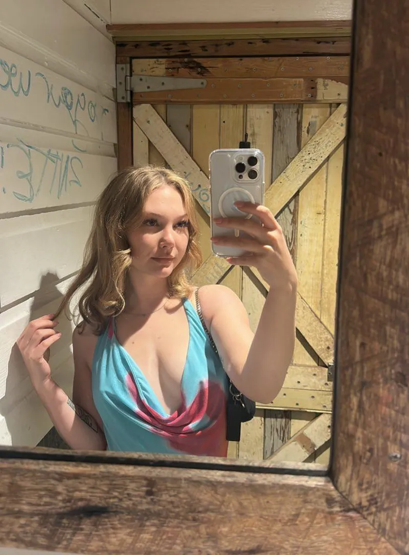 Thumbnail Kneel and Obey: A Submissive's Guide to Sending - Miss-Lanex