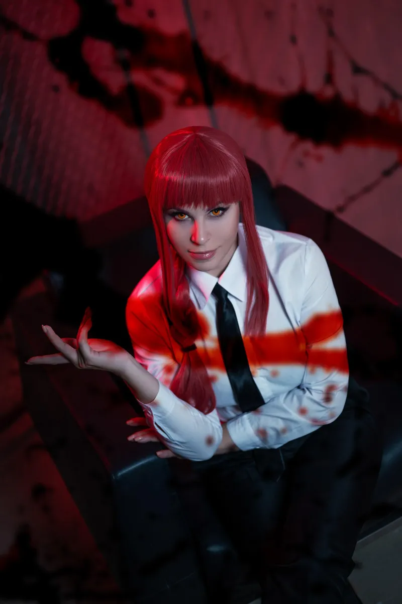 Thumbnail Makima from Chainsawman: Unveil the Mystery | YunieSunshine - Cosplaygirls