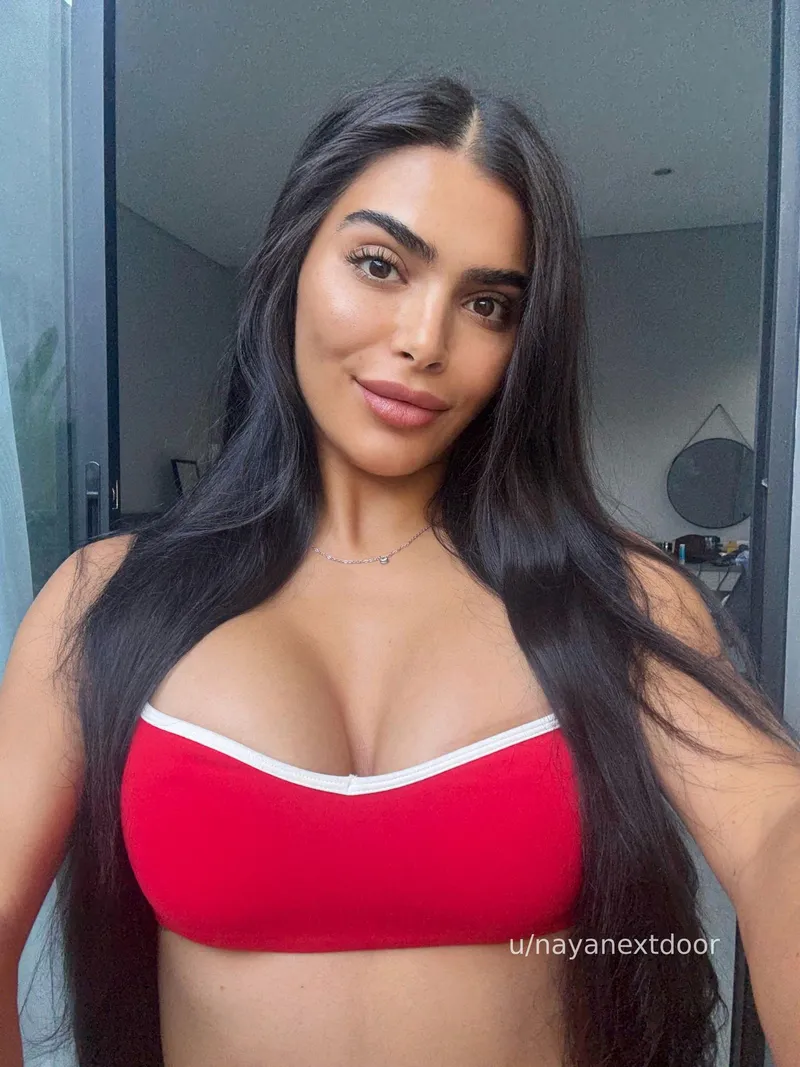 Thumbnail Elegant Fusion of Persian x German Beauty - A Visual Delight