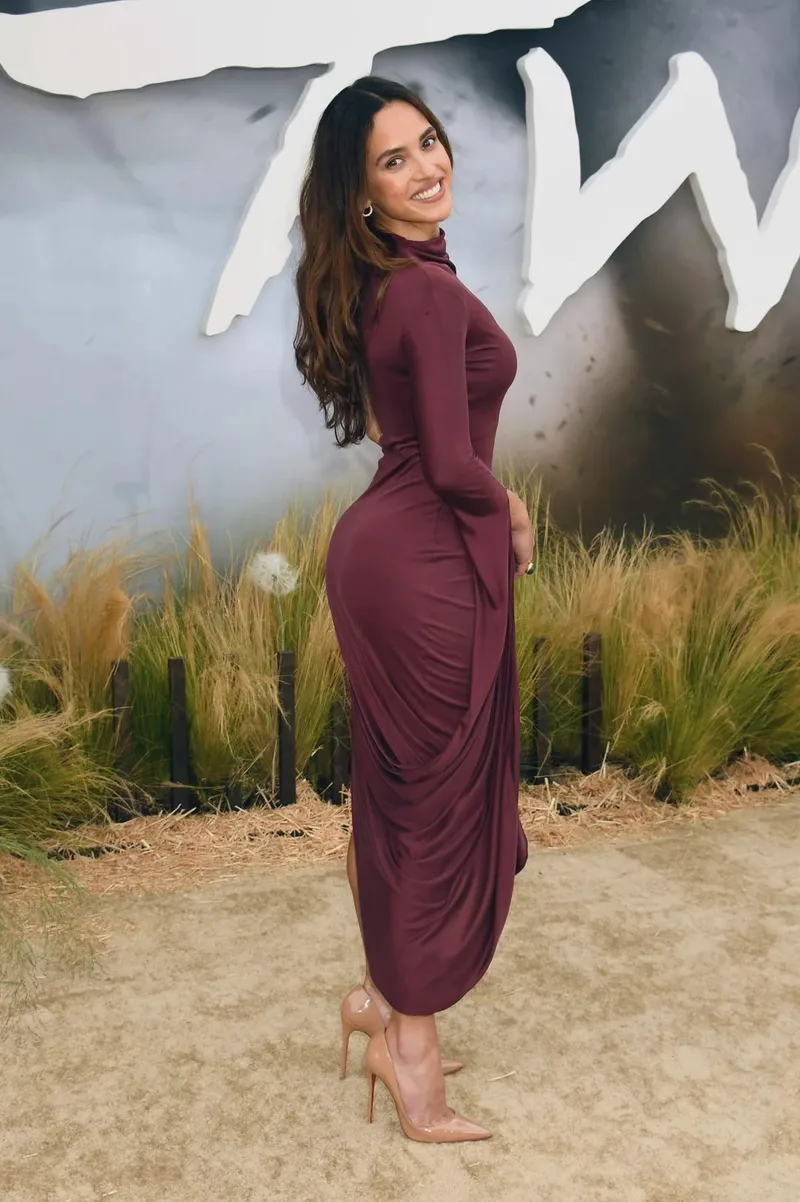 Thumbnail Adria Arjona's CelebrityButts Revealed by ShutupNobodyCarez