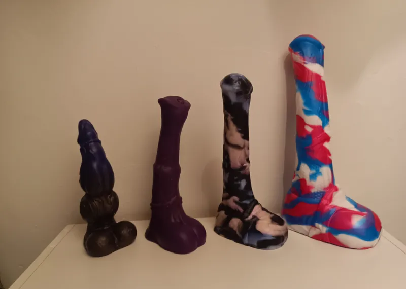 Thumbnail Unique Collection Display: LowCar1975's BadDragon Encounter