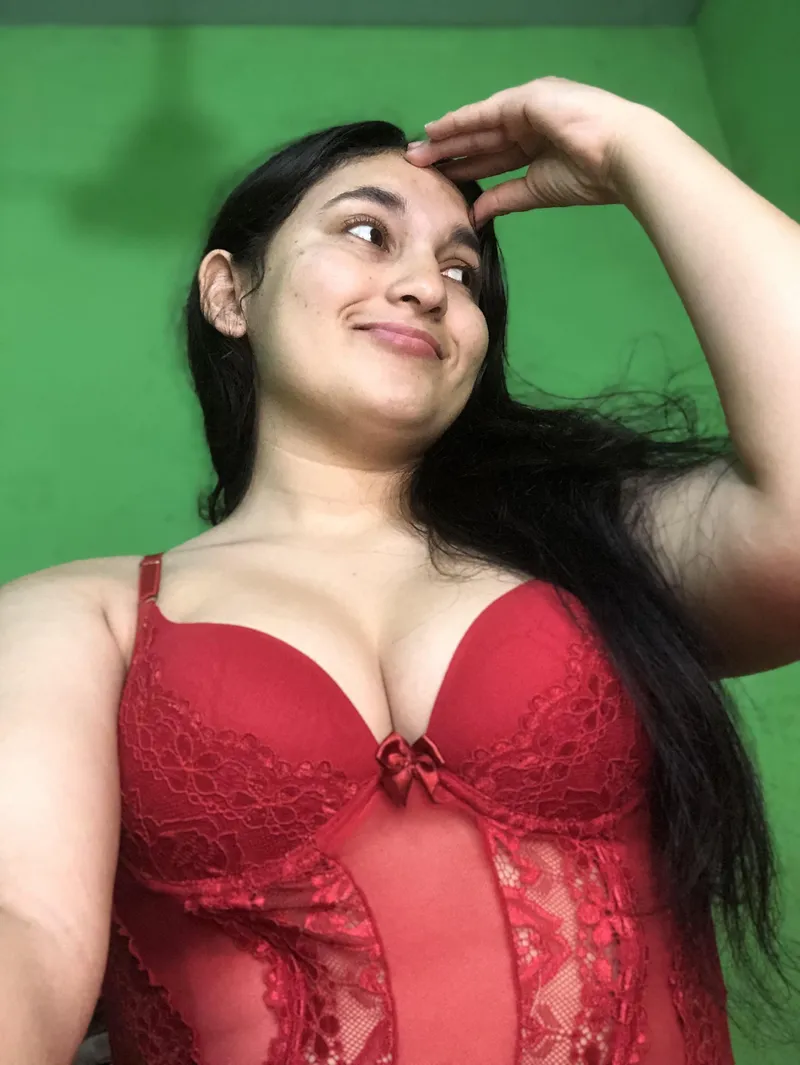 Thumbnail Isa_Duarte1's No Bra Experiment: A Better Look?