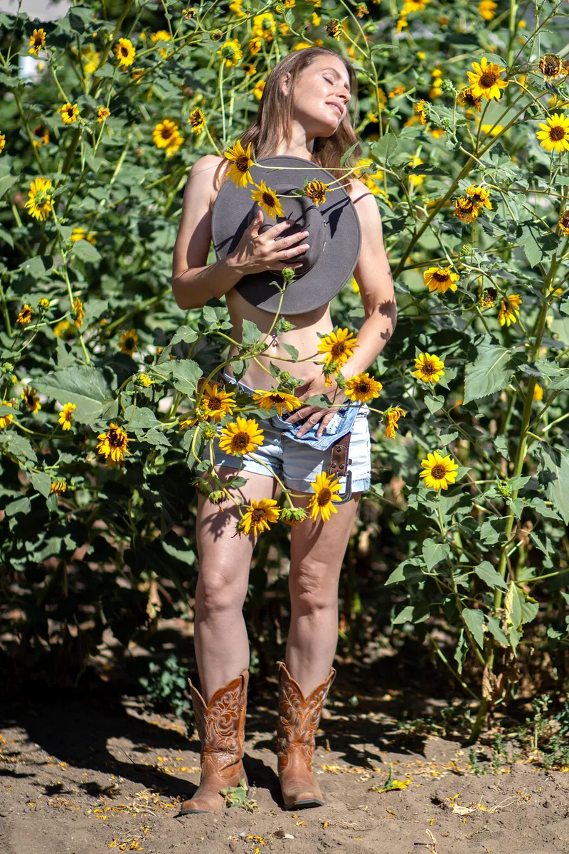 Thumbnail RiverWilder85: Chat with a Country Girl on OnlyFans101