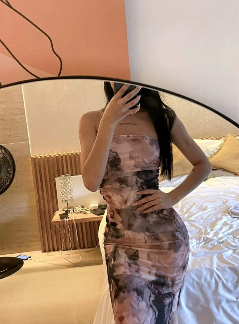 Thumbnail Tight Dresses for the Win - isa-pizza's Captivating Style