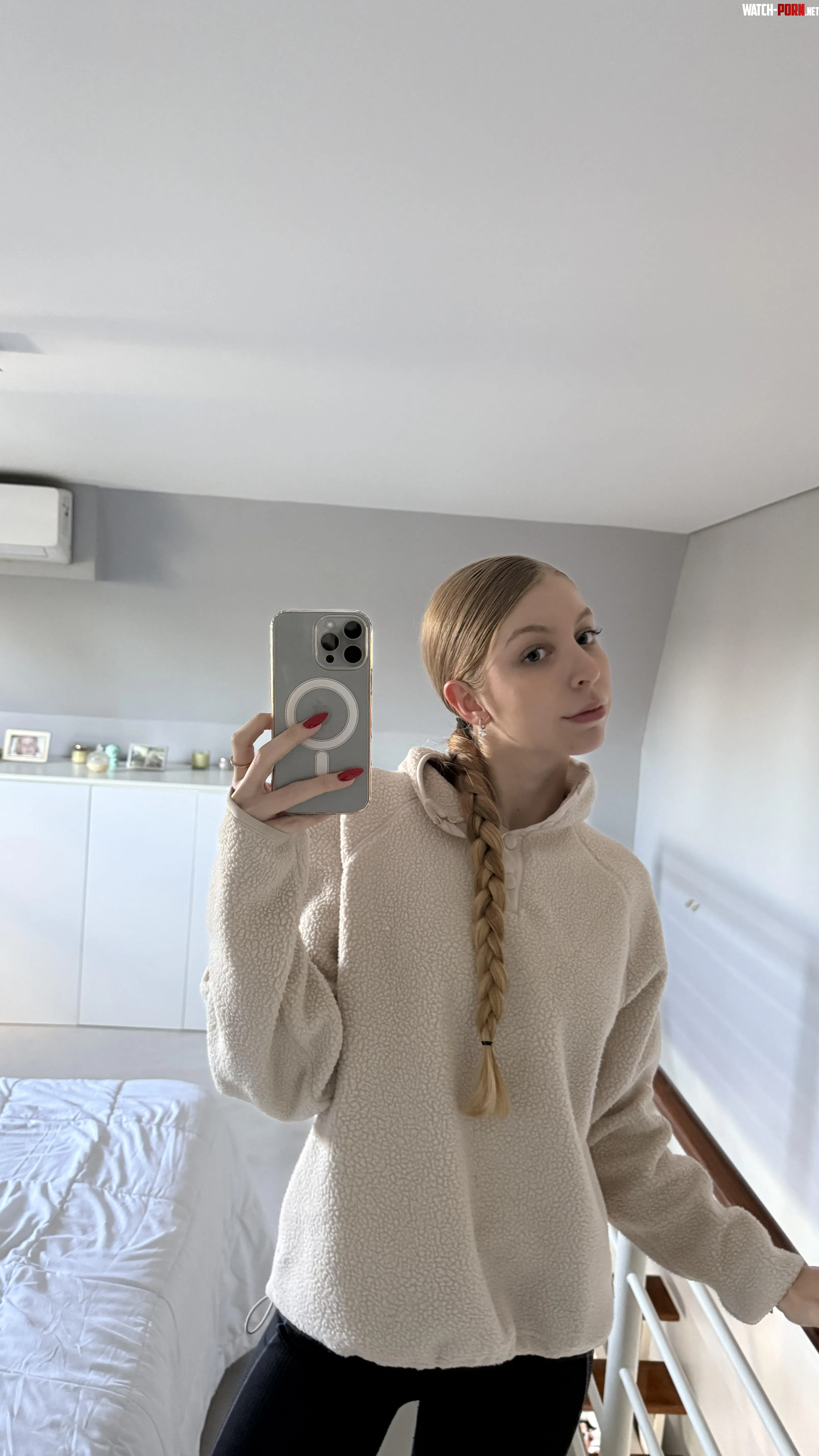 i look too innocent by NovaPaintss