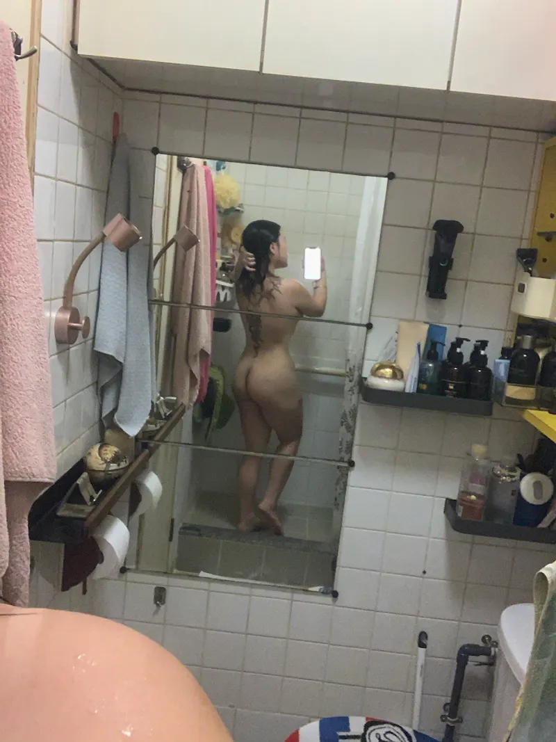 Thumbnail Wet Enough? Exploring Desires with Lammyta