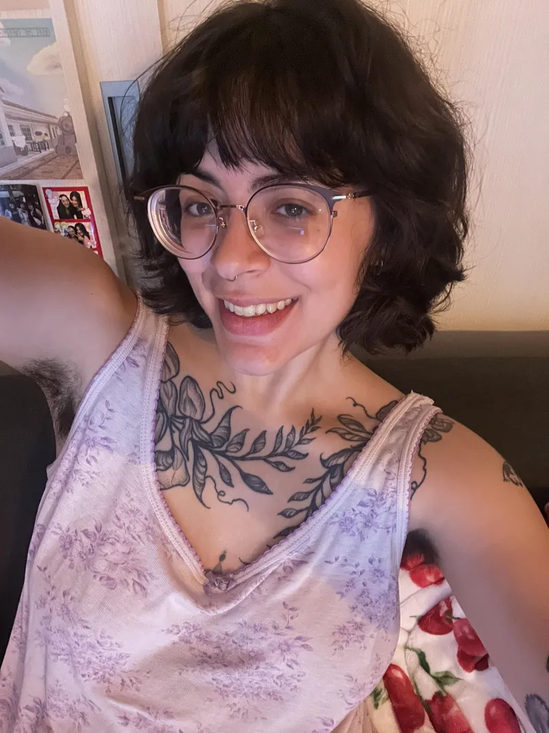 Thumbnail Charming Charm: petalb4bie's Alluring Selfie