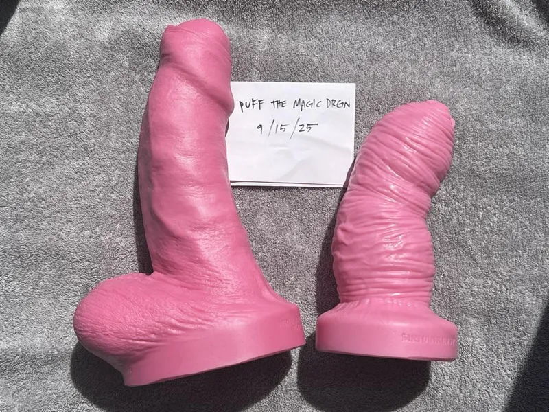 Thumbnail Unveiling 2 XXL BadDragon MHTs with Softie Textures at 40% Off!