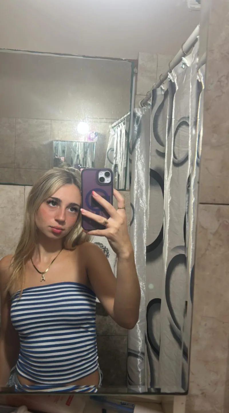 Thumbnail Local_Scarcity_4790 Explores Her Naughty Side in a Revealing Account | LegalTeens