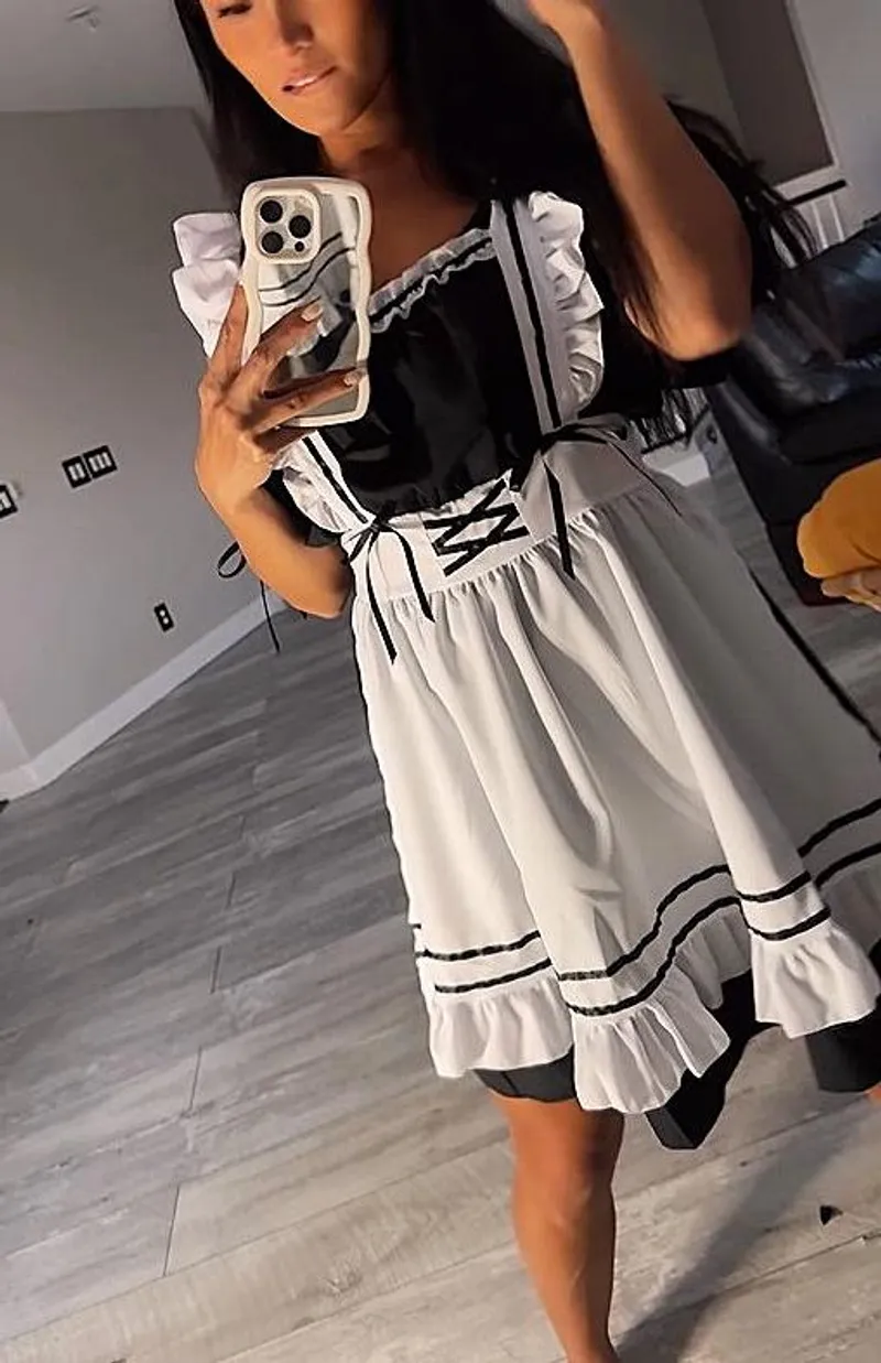 Thumbnail Seductive French Maid: Yours to Use | sunshinemaidxo