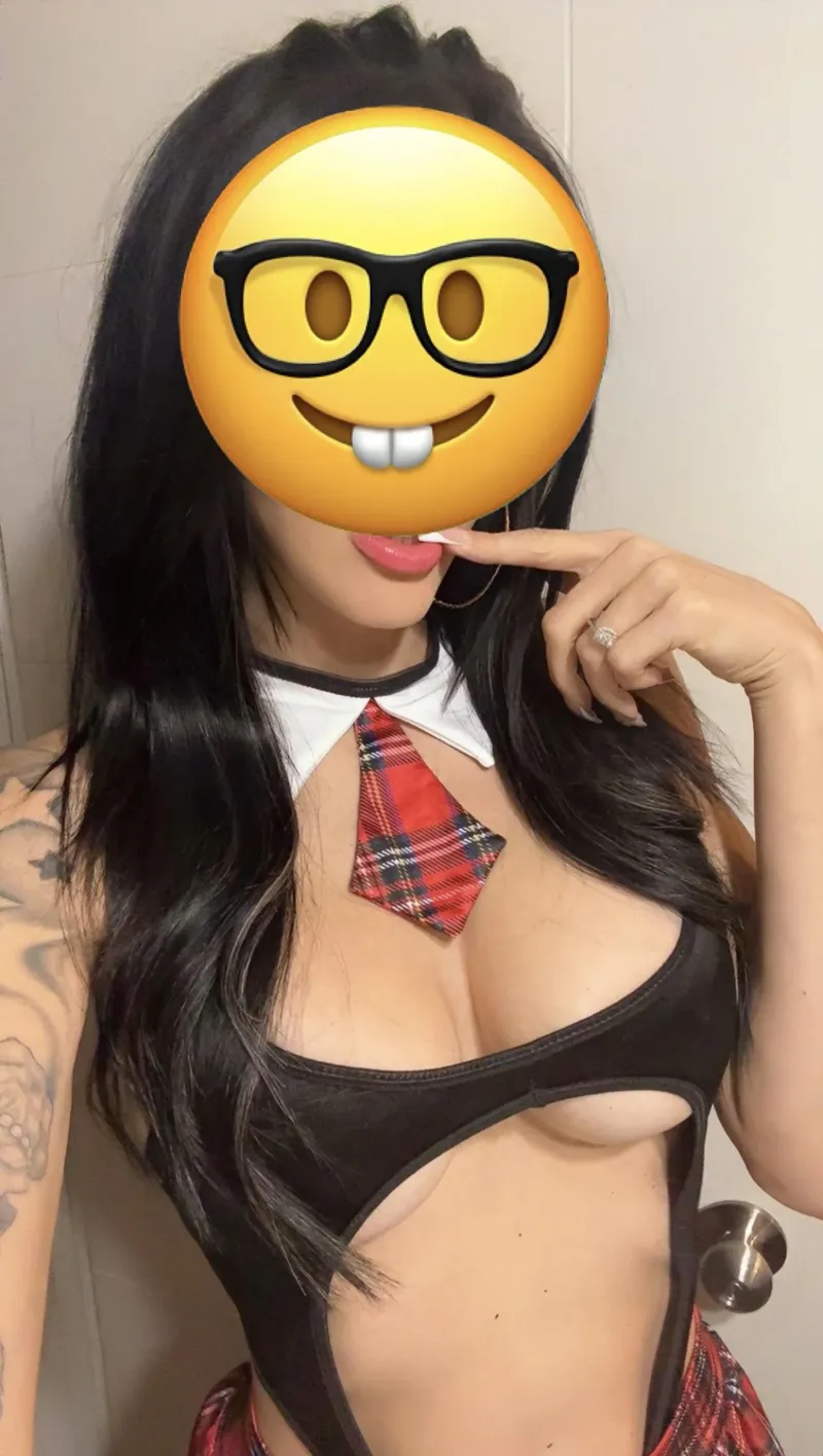 Thumbnail Sex Ed Excellence: Exploring Araya-xo's A+ Experience
