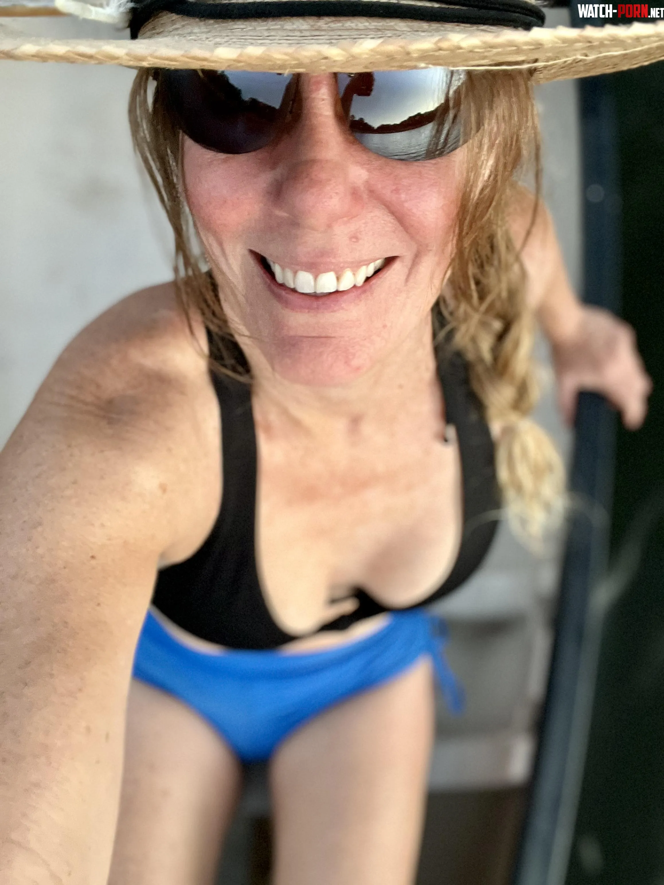 This canoe is steady, but I don't mind rocking it. 59yo by Mrseviemae