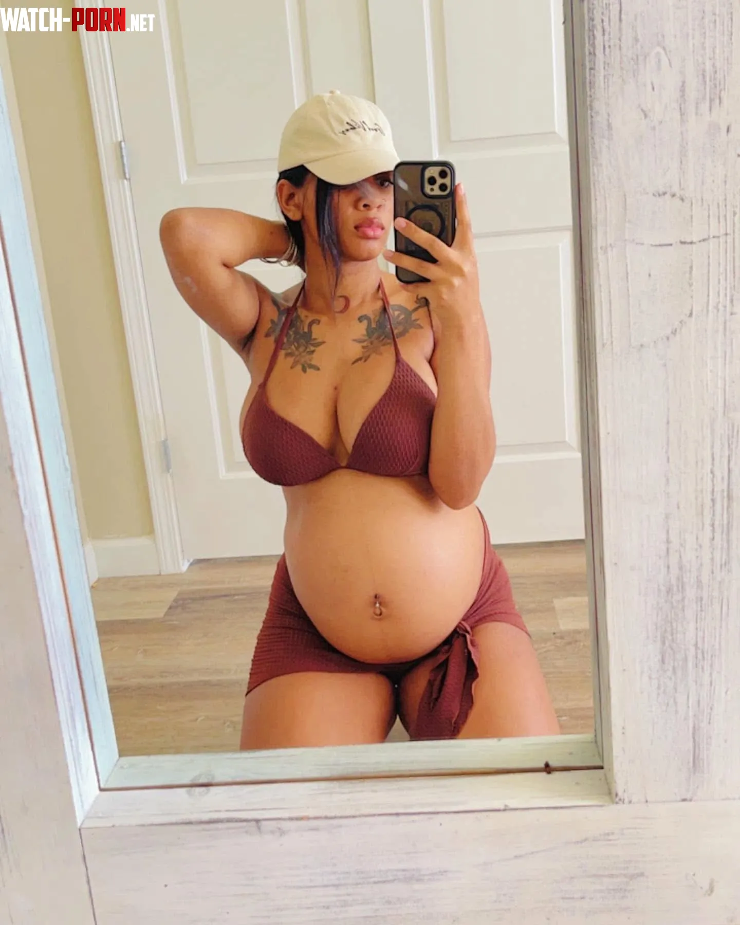 8 month belly by ThaiGianny