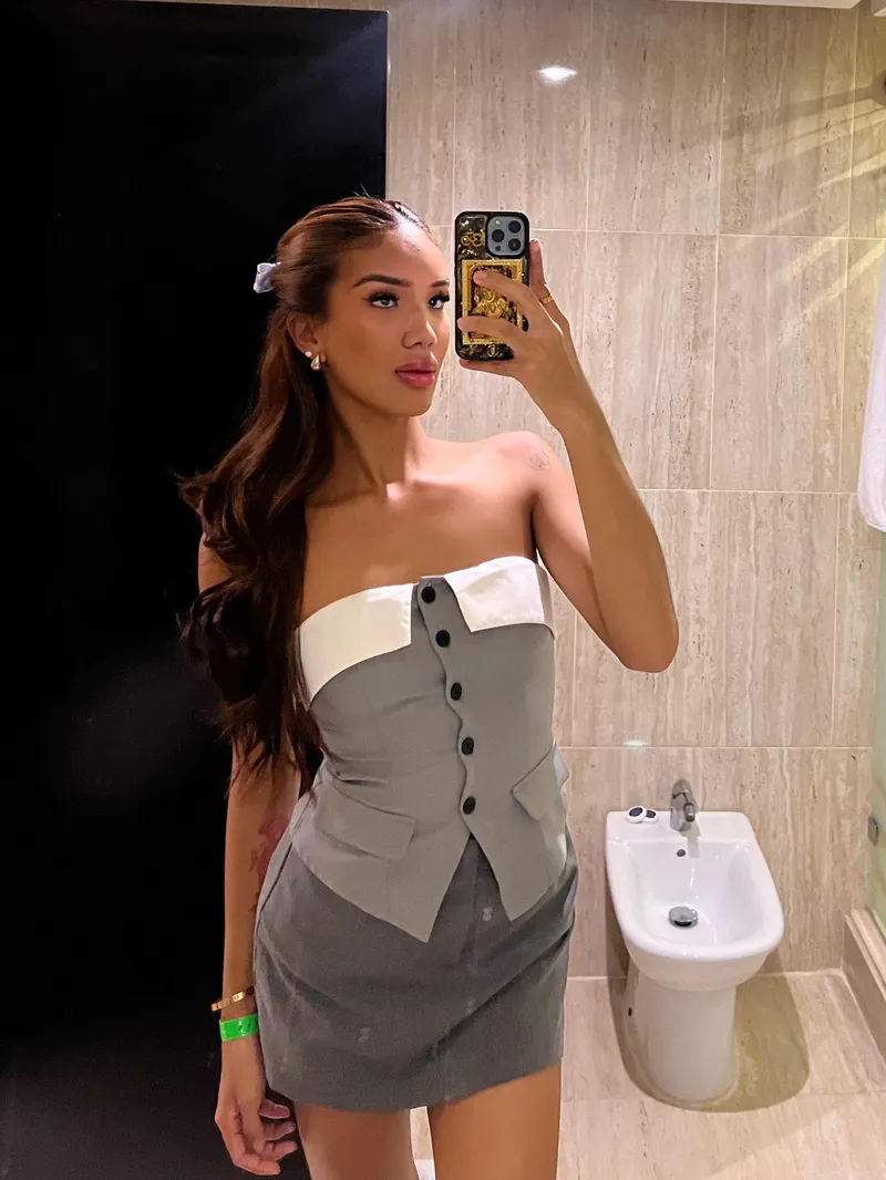 Thumbnail Trans Girl in a School Uniform: Exploring Identity and Fashion