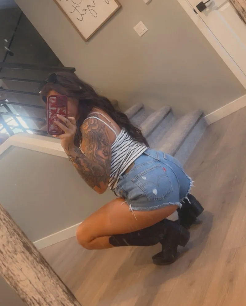Thumbnail Howdy Cowboy 💋 - Dive into Countrygirl Life with Hungrylikethe_Wolf