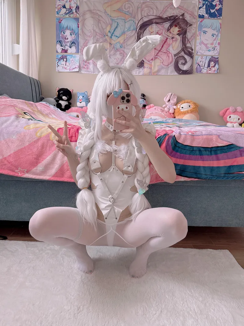 Thumbnail Naughty Bunny Alert: Let This Bunnygirl Sit on Top of You with millie_amazing