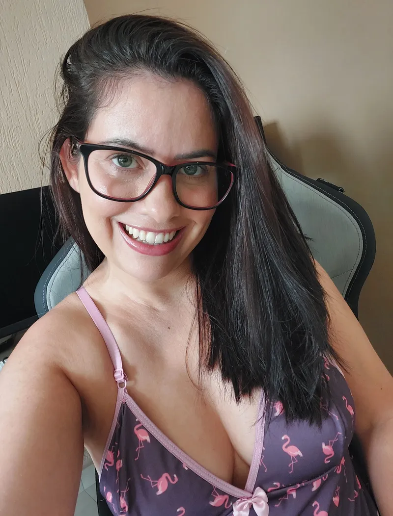 Thumbnail GirlswithGlasses Beauty - A Maiden's Perspective by Isiscristine