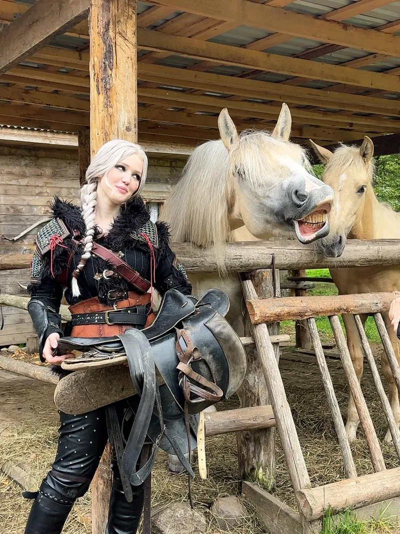 Thumbnail Ciri's Kelpie Adventures in Cosplay by LadaLyumos