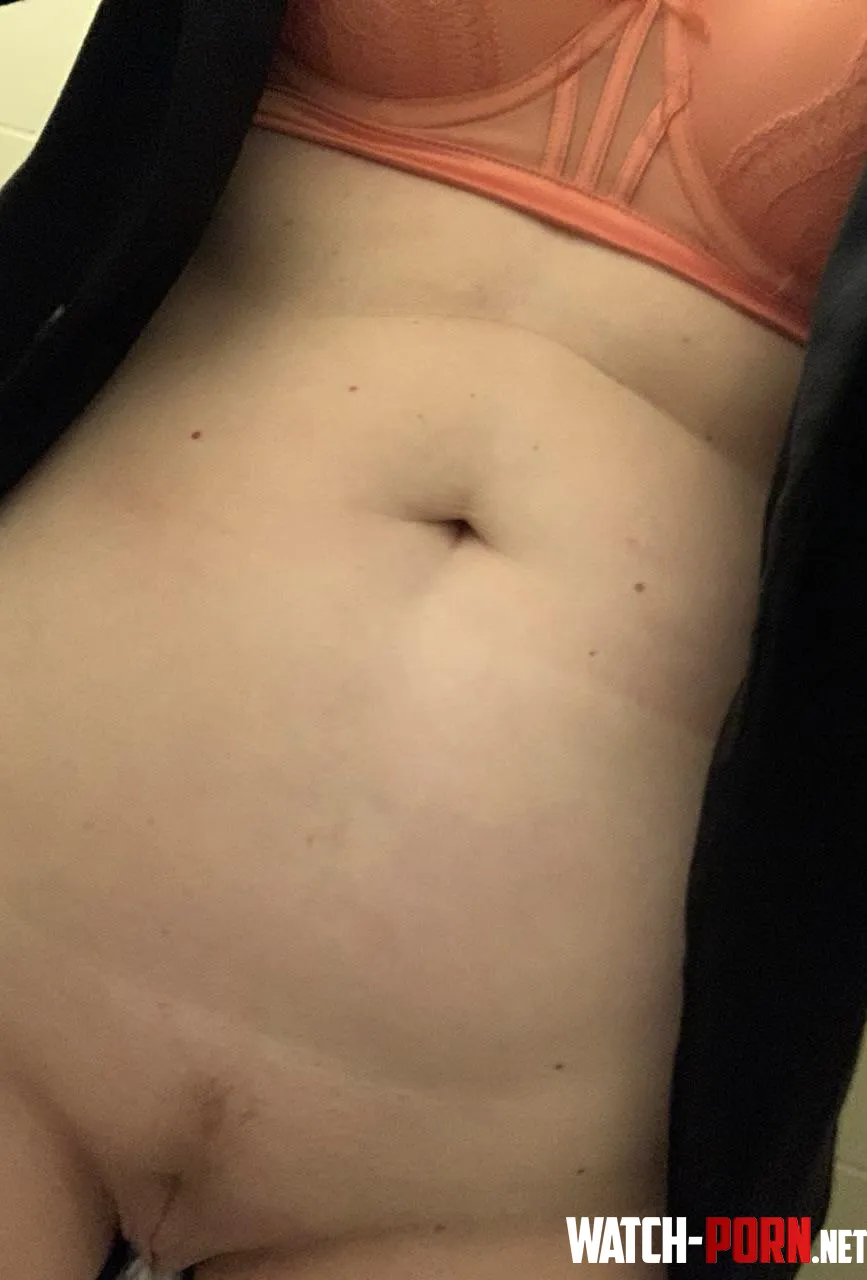 Being naughty at the o[f]fice. by naughtyred123