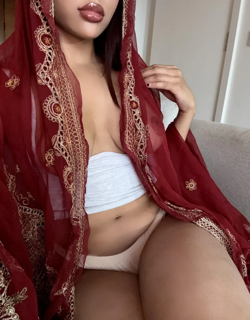 Thumbnail Anjaliirosee's Tempting Dessert Delight in IndiansGoneWild [F]