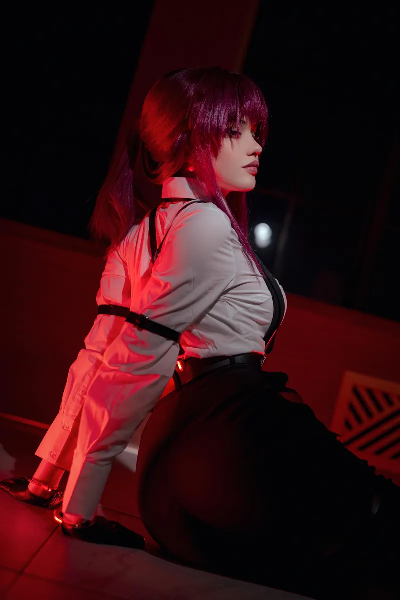 Thumbnail Kafka's Impression: Win_Winry's Captivating Cosplay Artistry