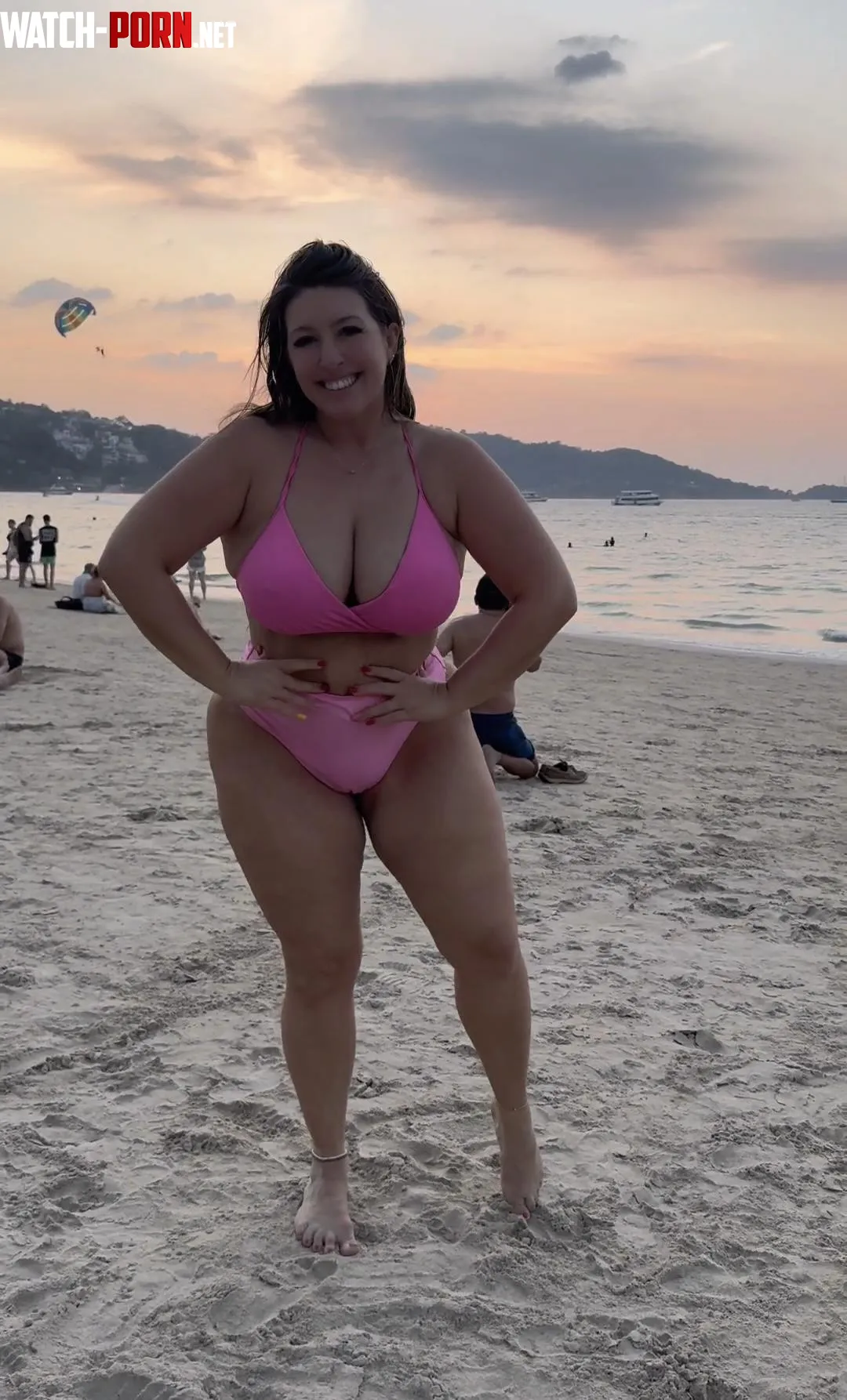 My Cleavage at the beach by Babylittlelo
