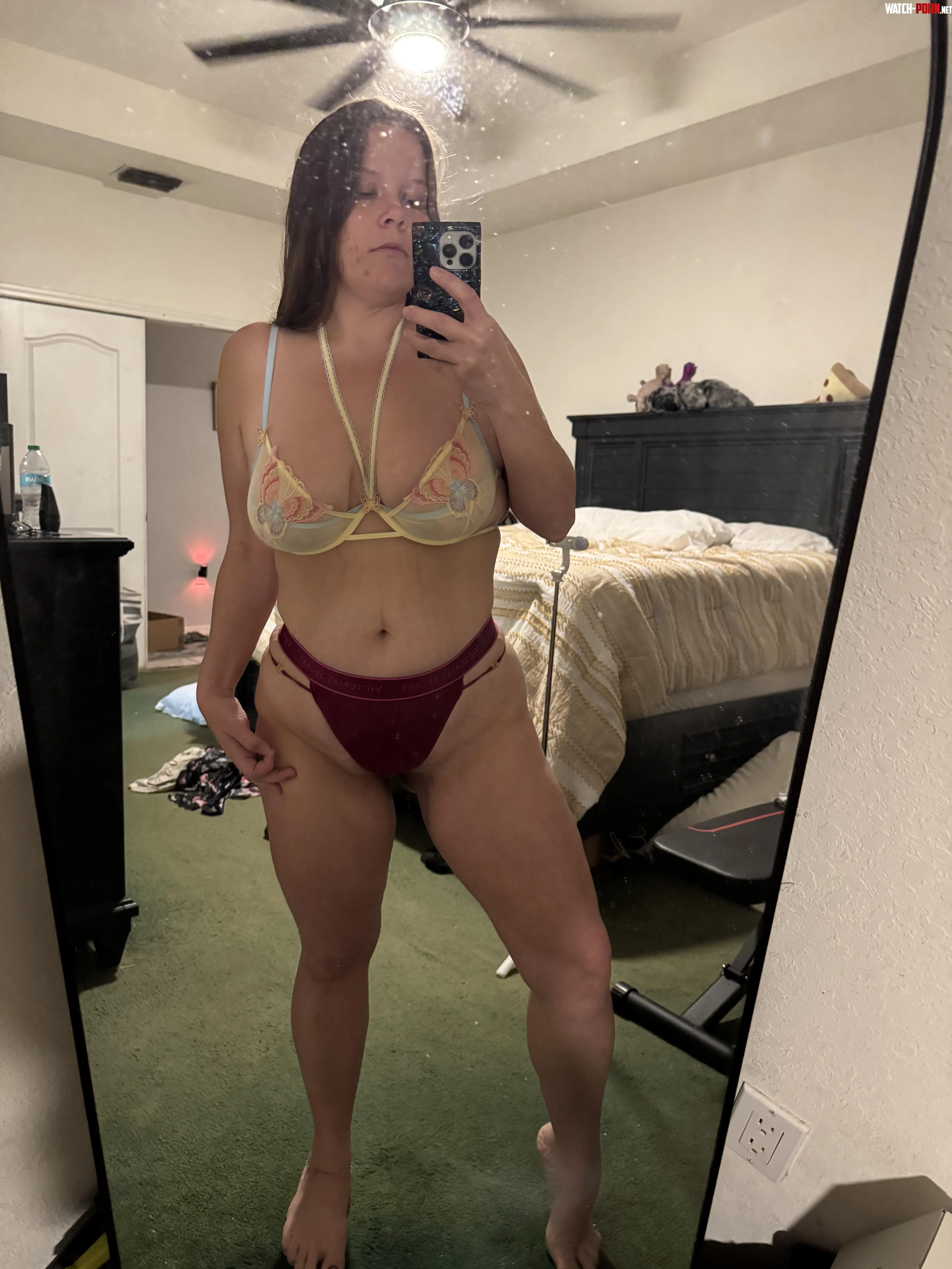 [IRTR] Love this of love and lemons bra.. by Smile789OG