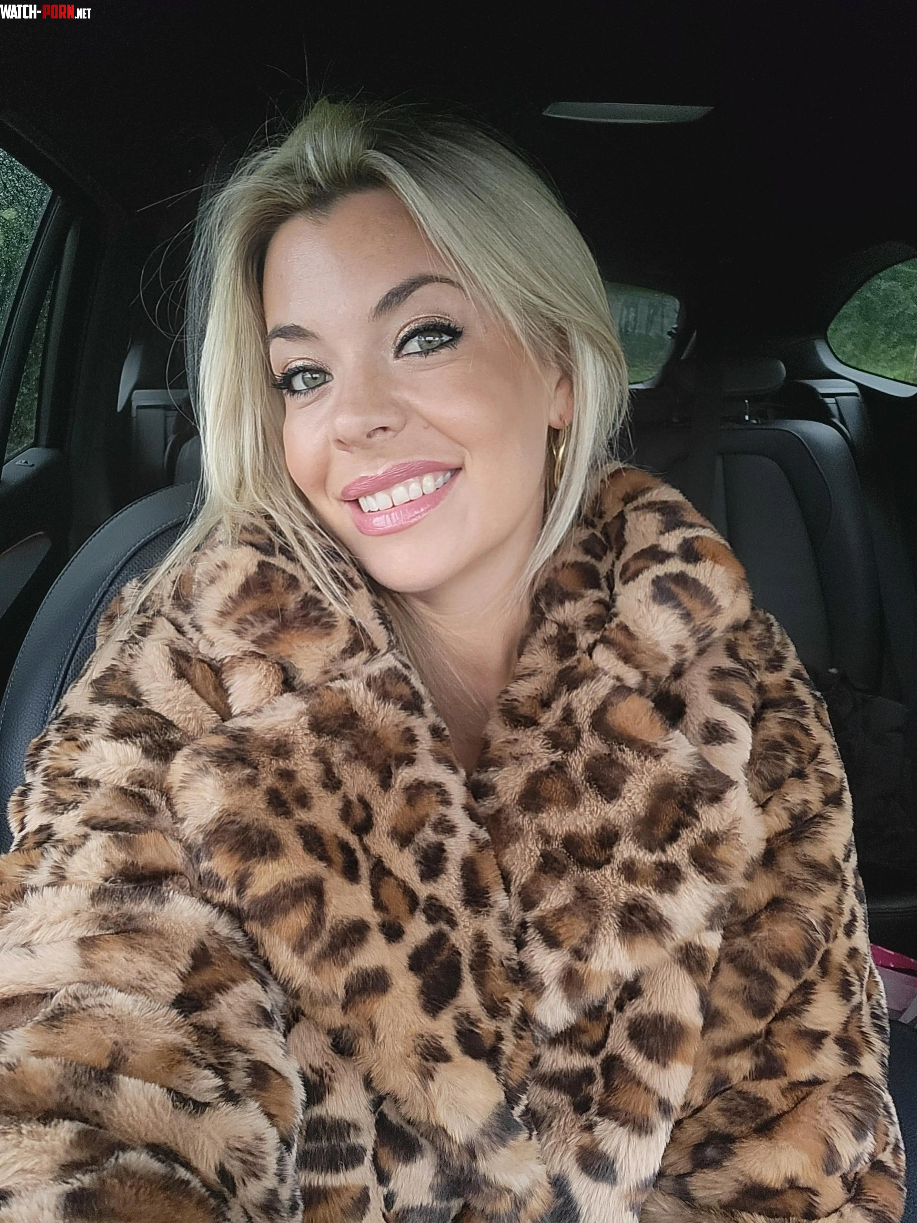Follow me @frank.ie024 by FrankieFiestyMilf