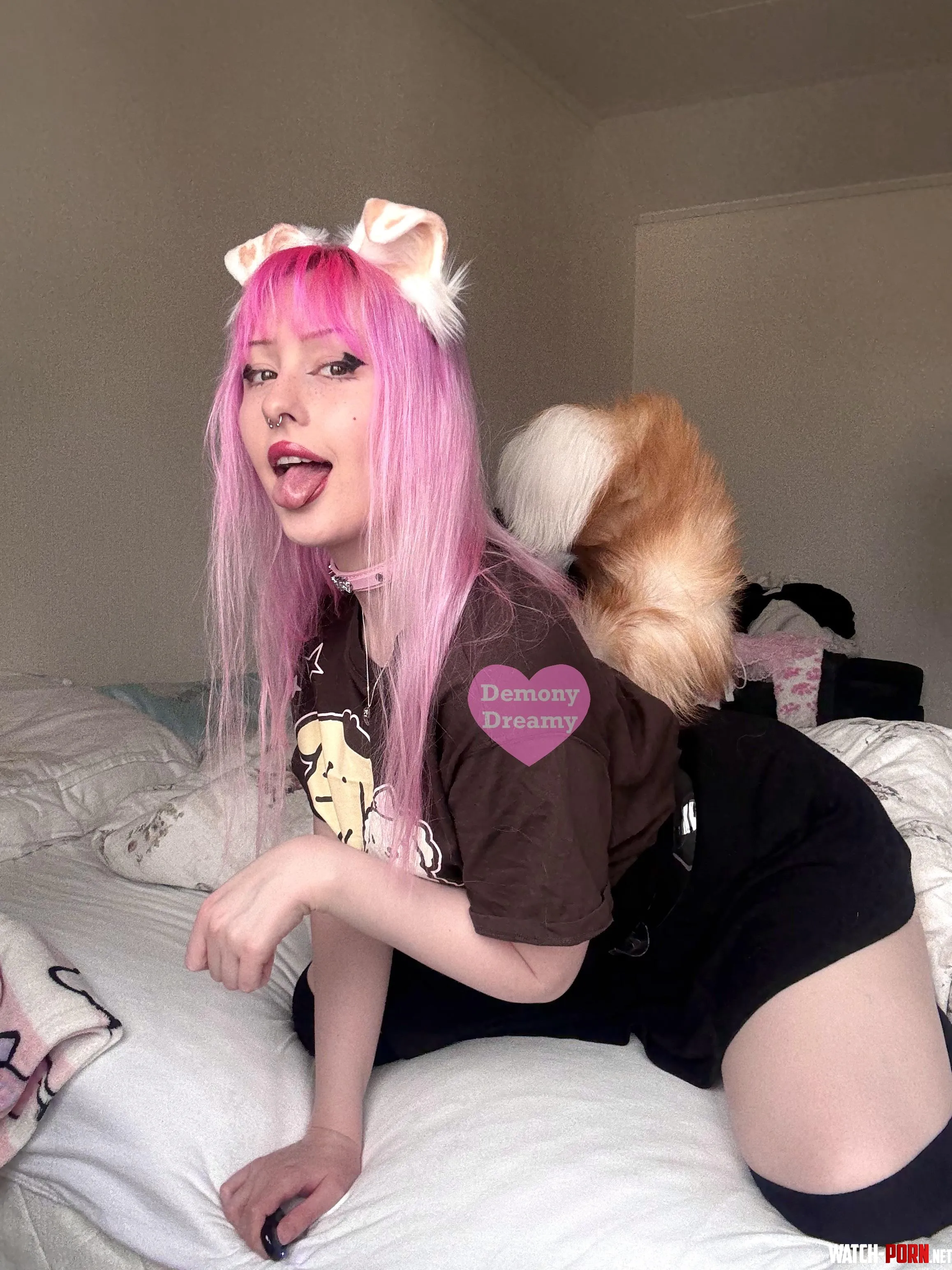 Pet or breed the puppy?? :3 by daemon_bby