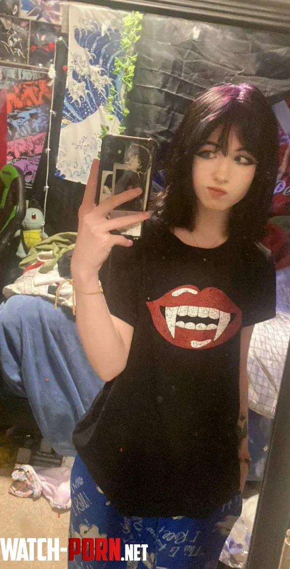 say ur favorite band and ill tell you if we're fucking by GlamDollox
