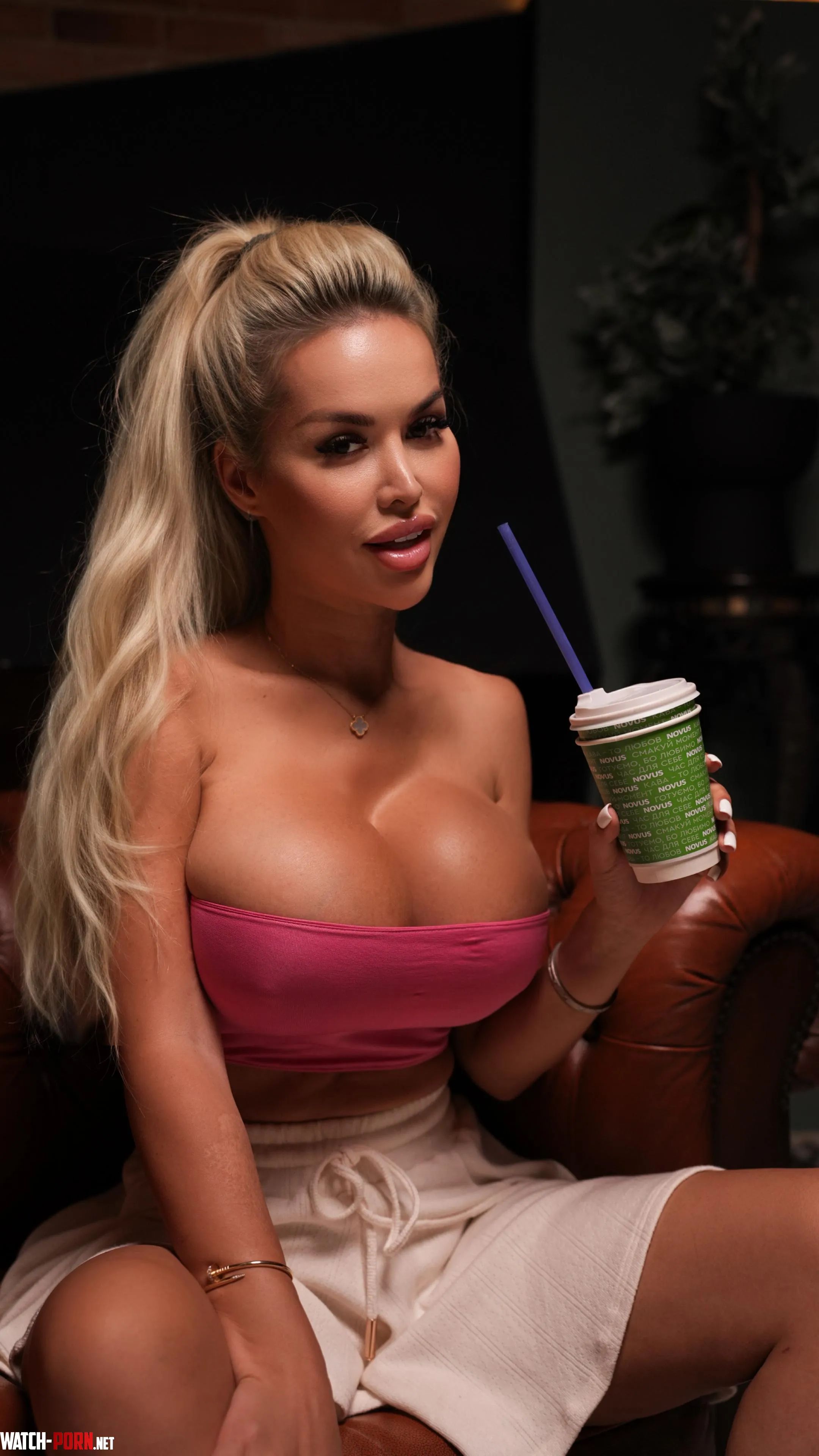 I’m just a bimbo begging for cream inside by CaseySoda