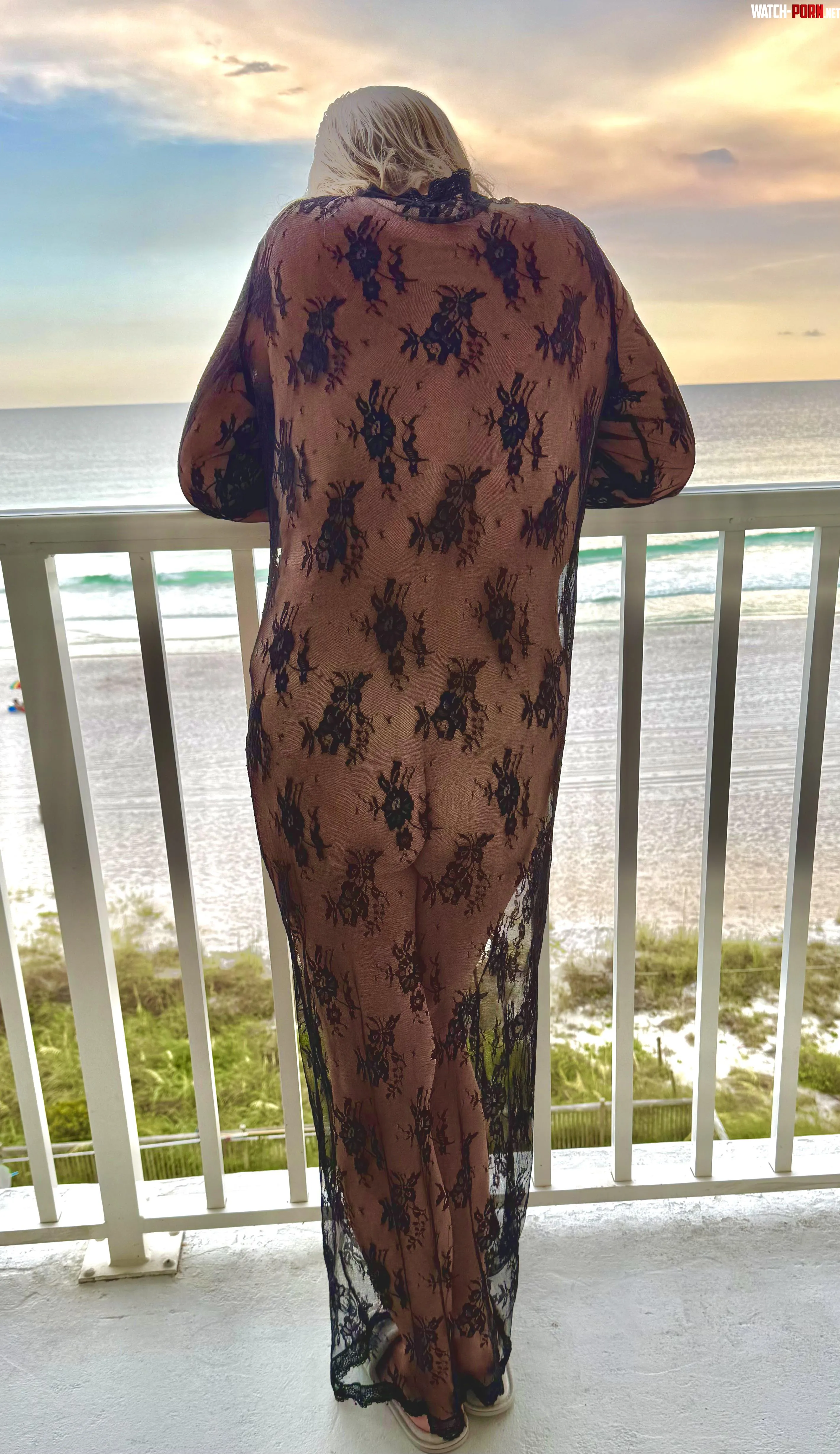 Being at the beach makes me excited  (f)54 by ChubbyGirl69