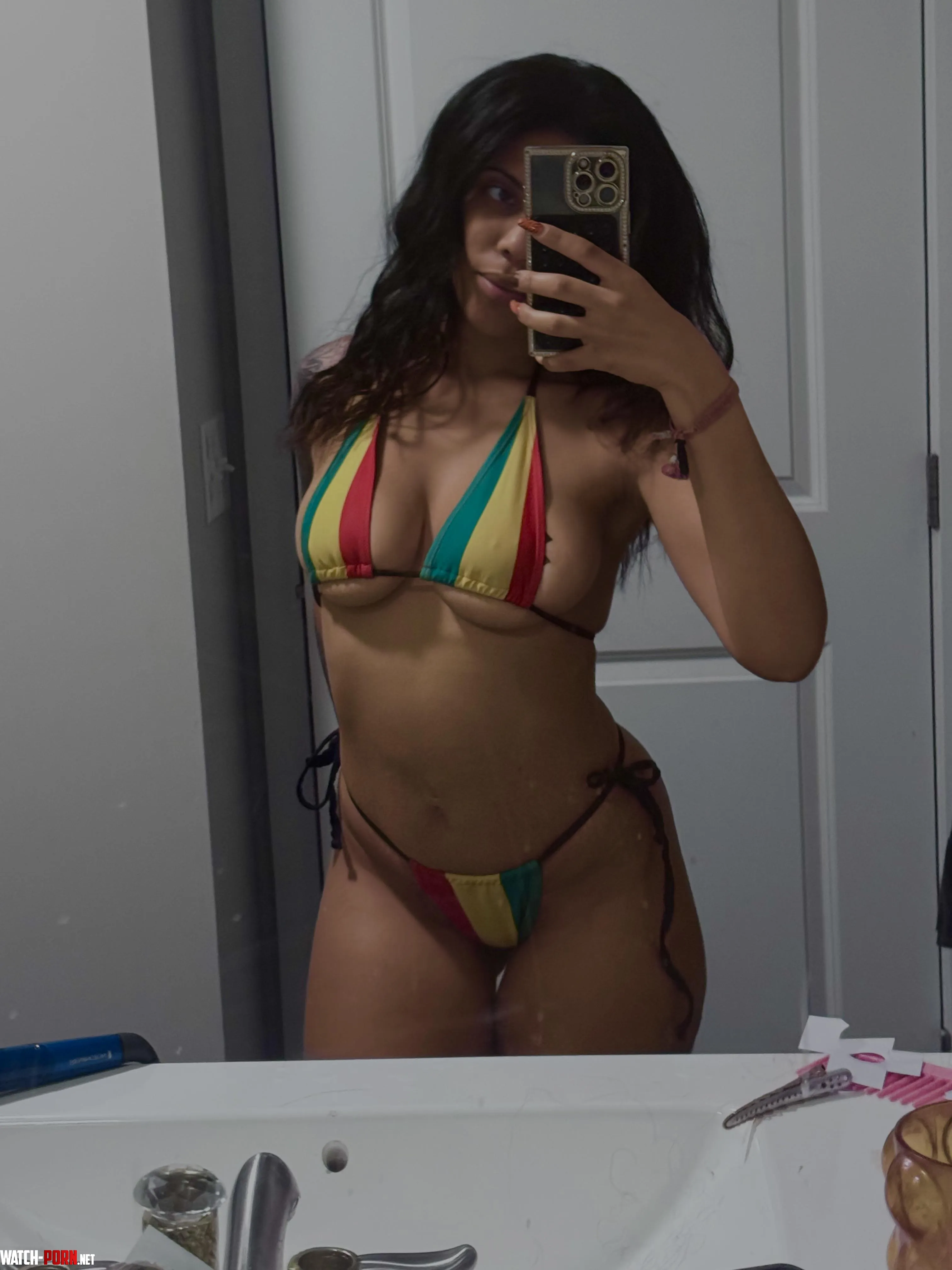 Come get a taste by Briewylde