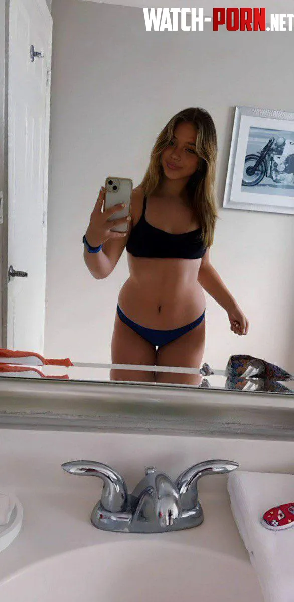 My baby bra looks like a croptop on me lol by Possible-Guide7422