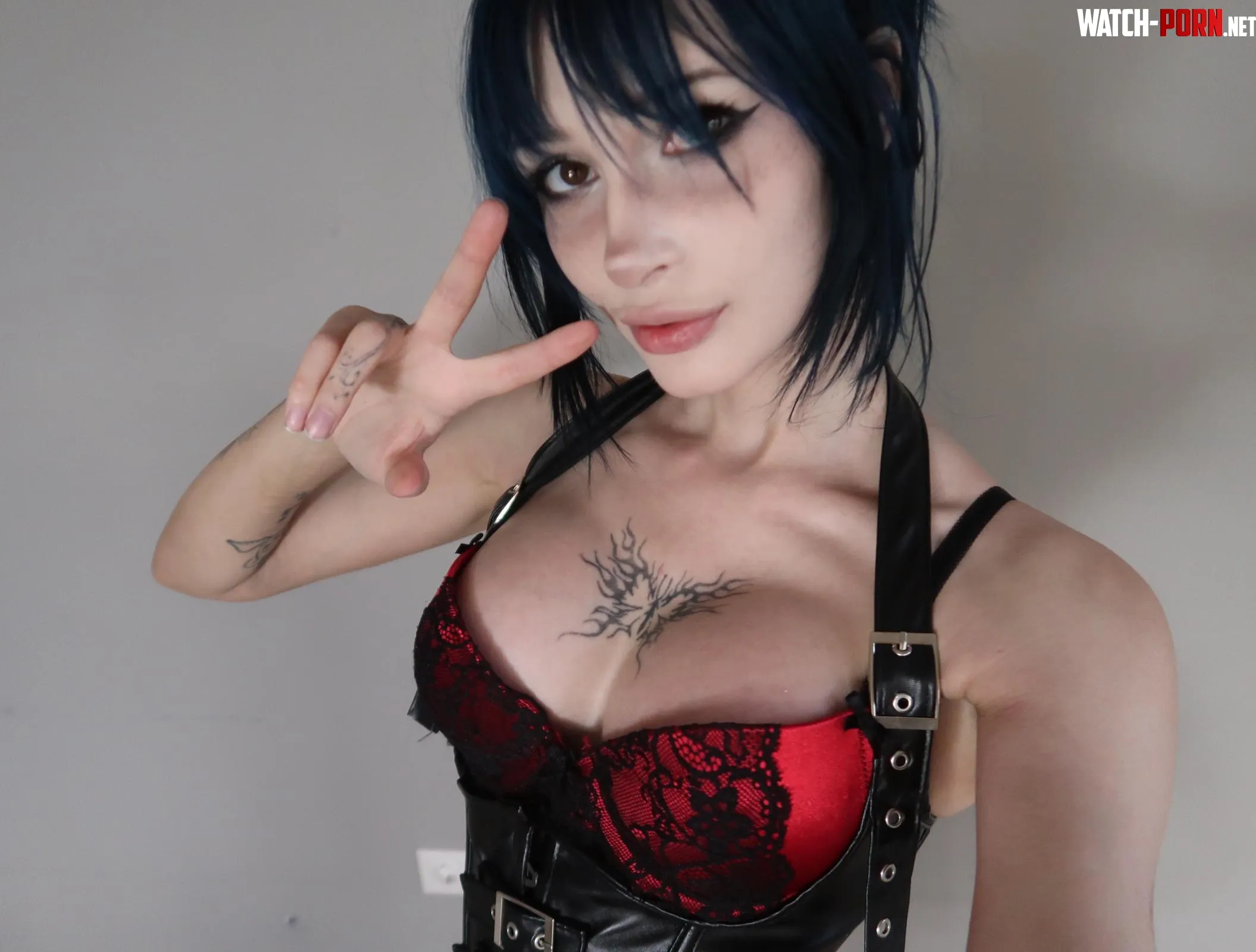 The best top I own when it comes to cleavage by fallenemoangel111