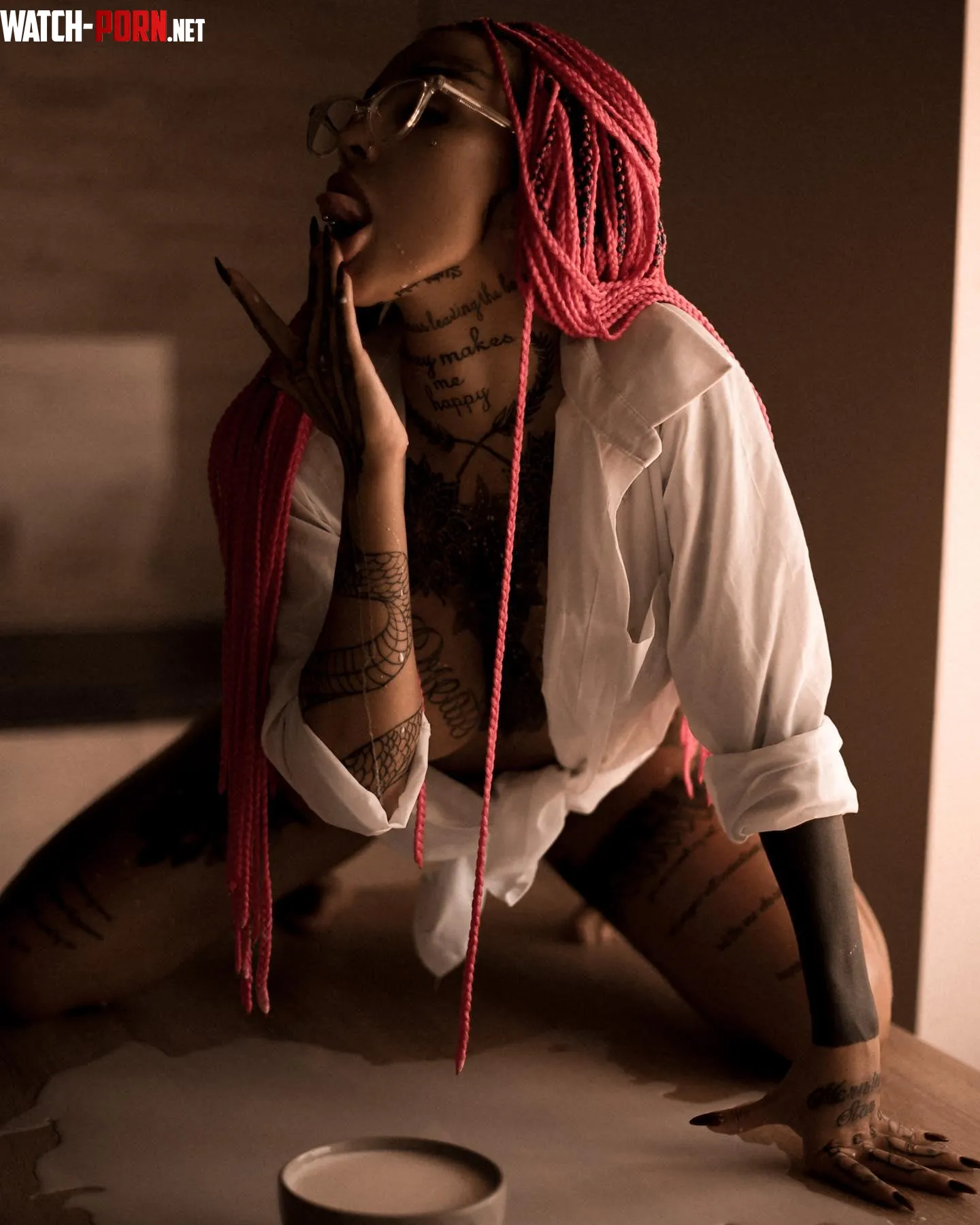 Some art belongs in a gallery… this art belongs on her knees by Mia_Mia_X