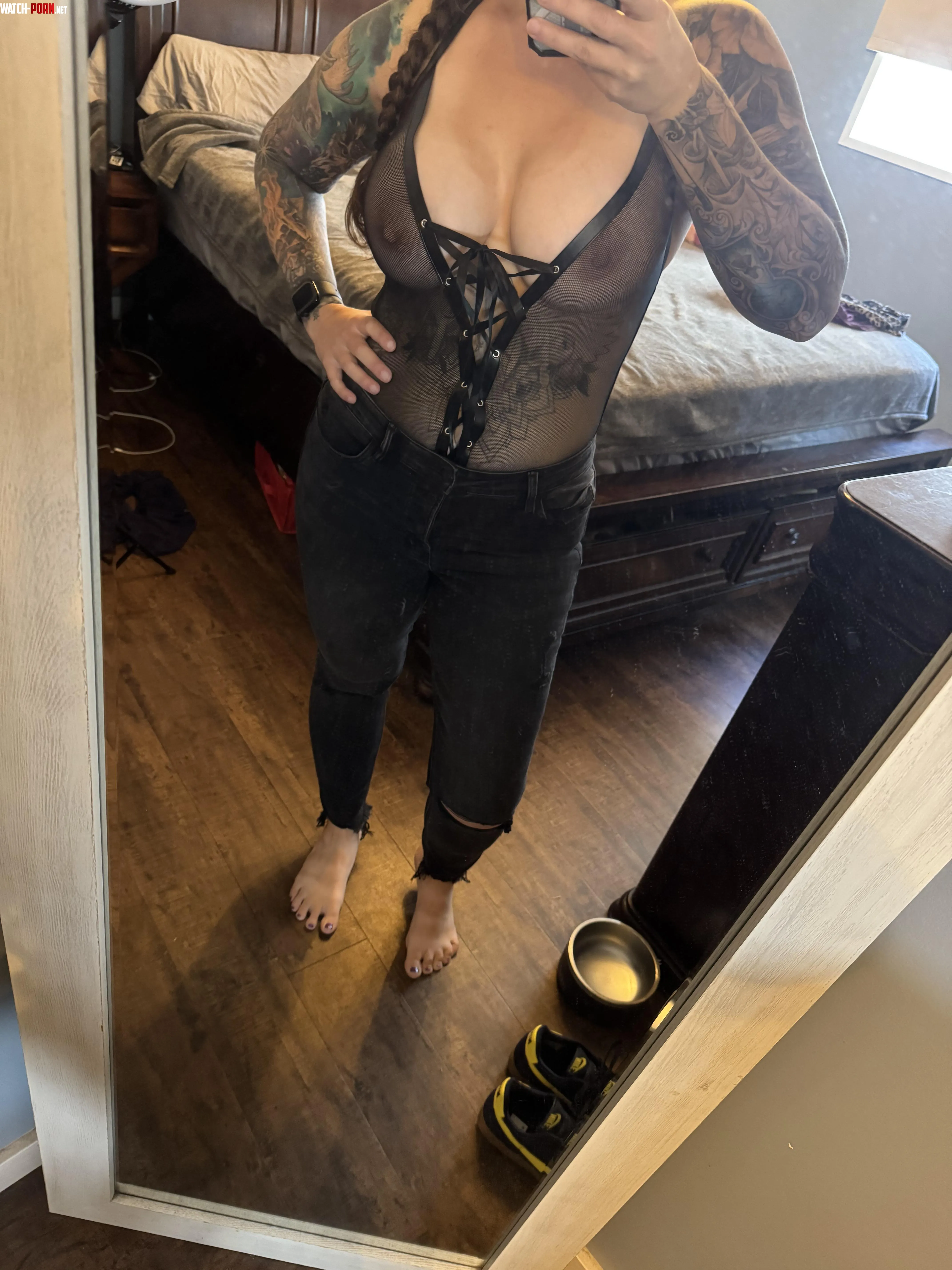 Do you still find me curvy at 40 yo? by NakedMILF1985
