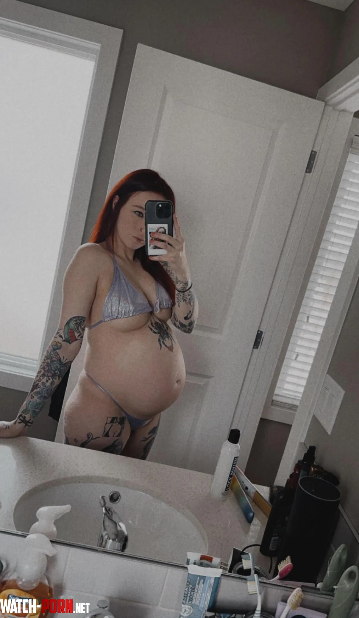 Sexy pregnant mama, can’t wait to be this big again in a few months by sucmykittens