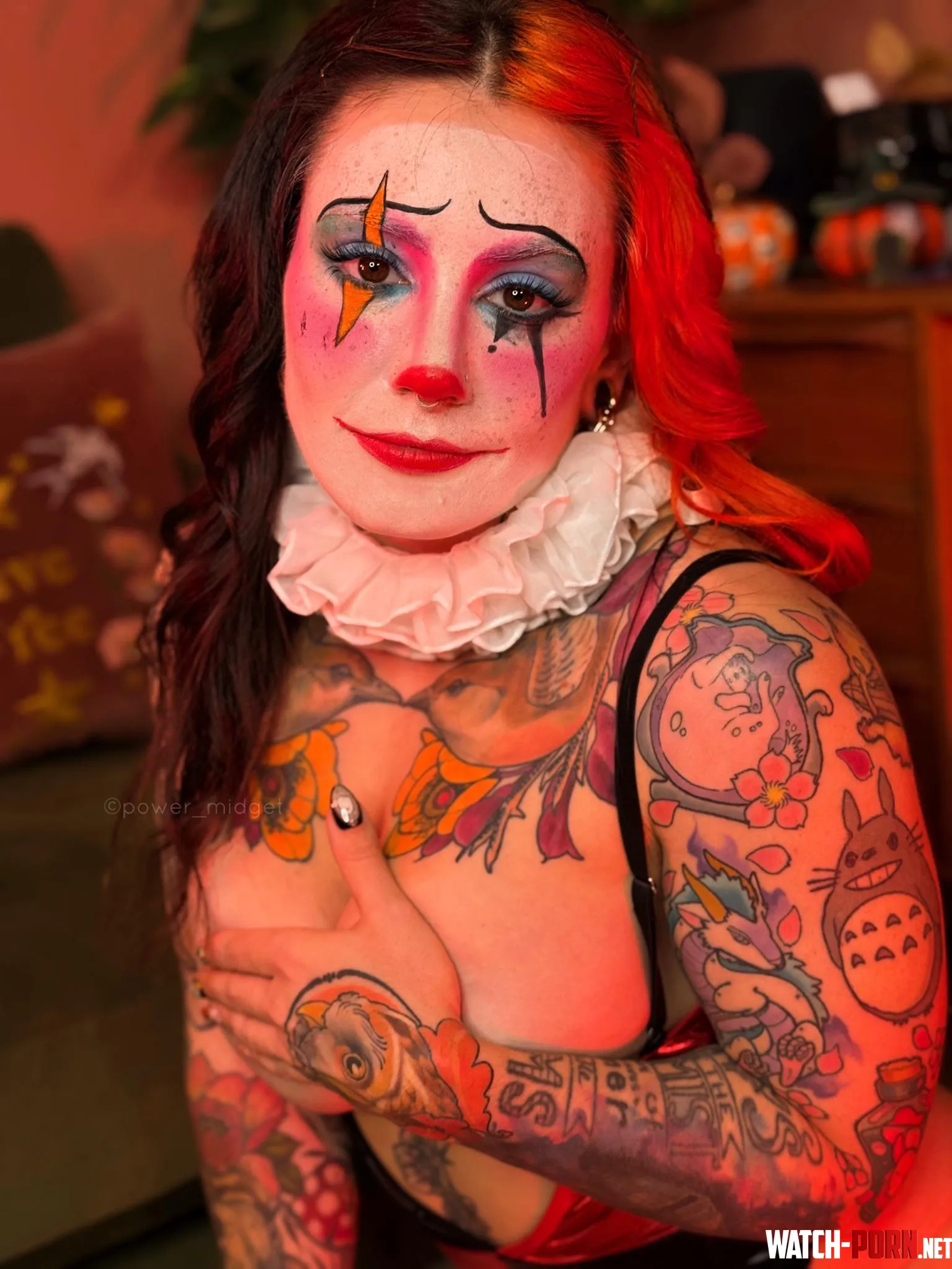 Nobody has more fun than me around Halloween 🤡 by power_midget