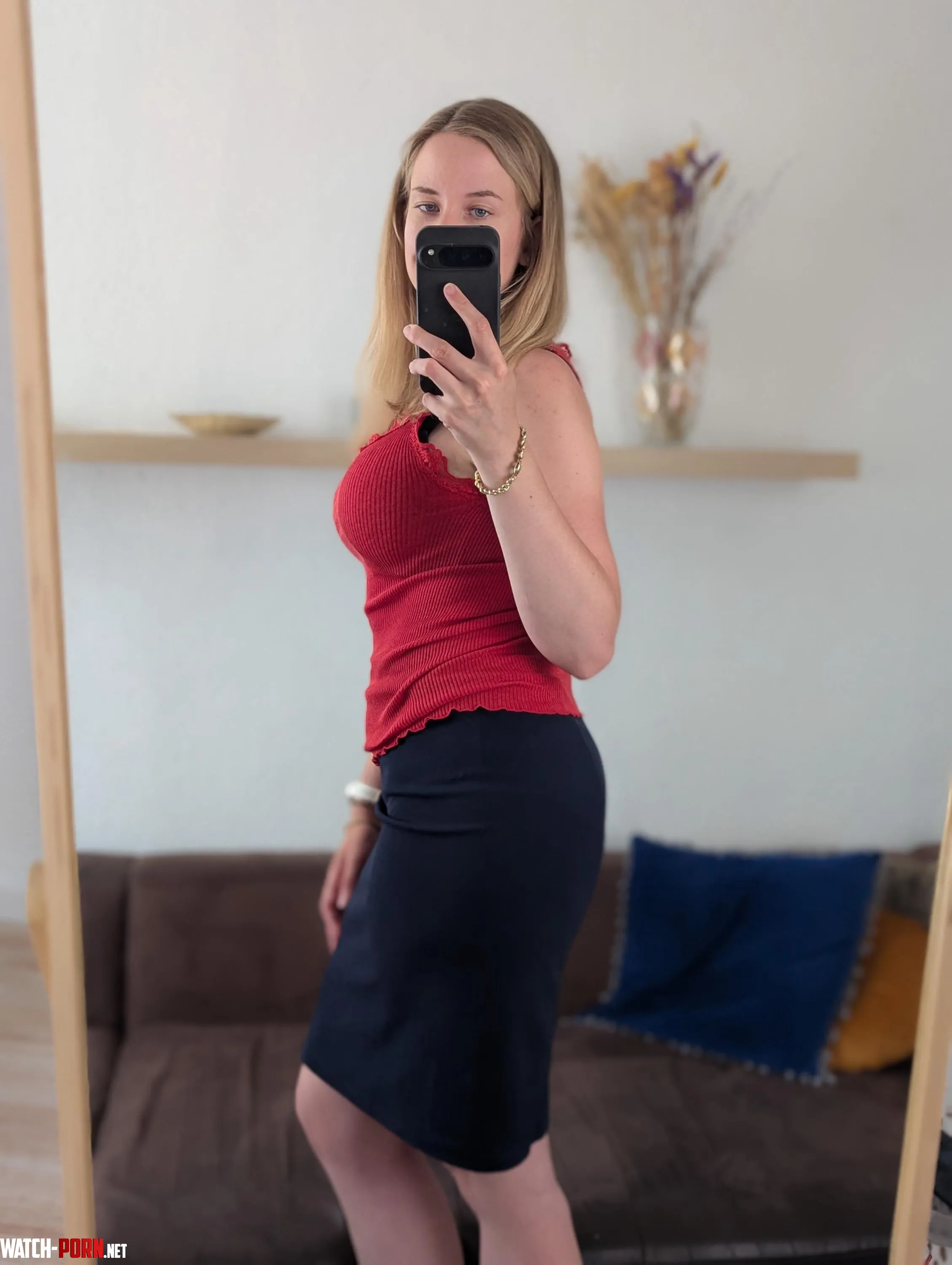 Librarian in pencilskirt by naturalgirl_mel