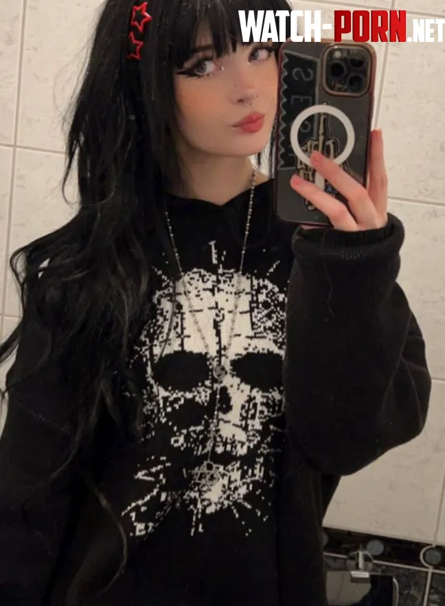 What’s ur favorite band, I wanna see if we’re compatible by DreamyTwistt