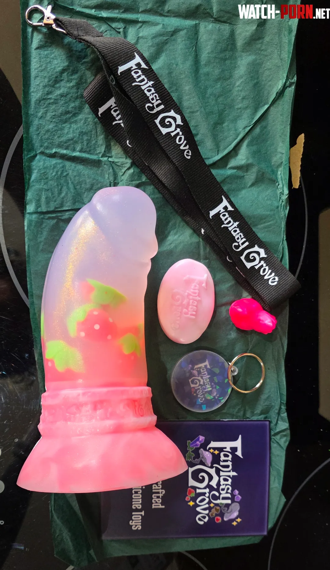 Fantasy Grove sent me a new toy to try - doesn't have a name yet but look at that pour!! Those strawberries!! by KillieLou
