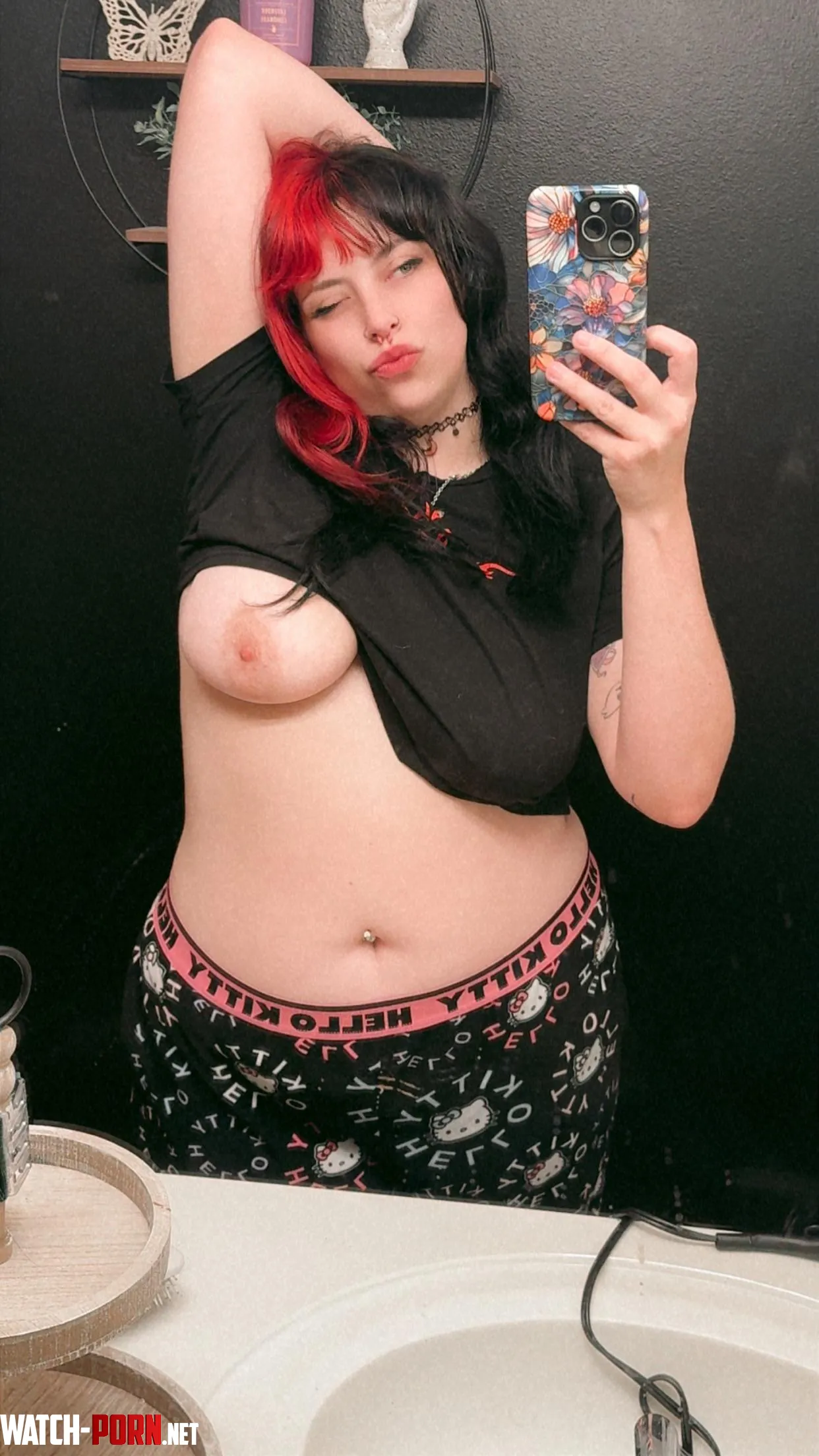 spunky alt girl here, i bite back by petal-pout