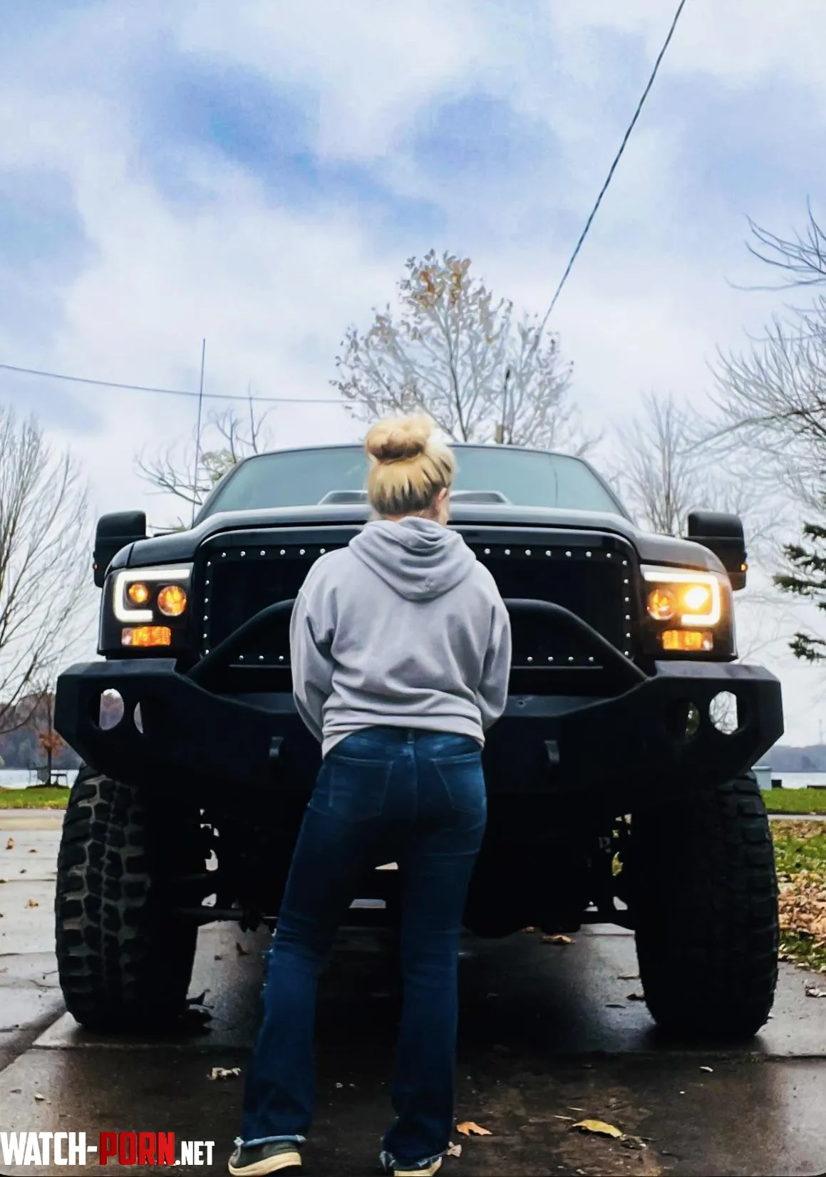 I like big trucks by HaleyyBerry