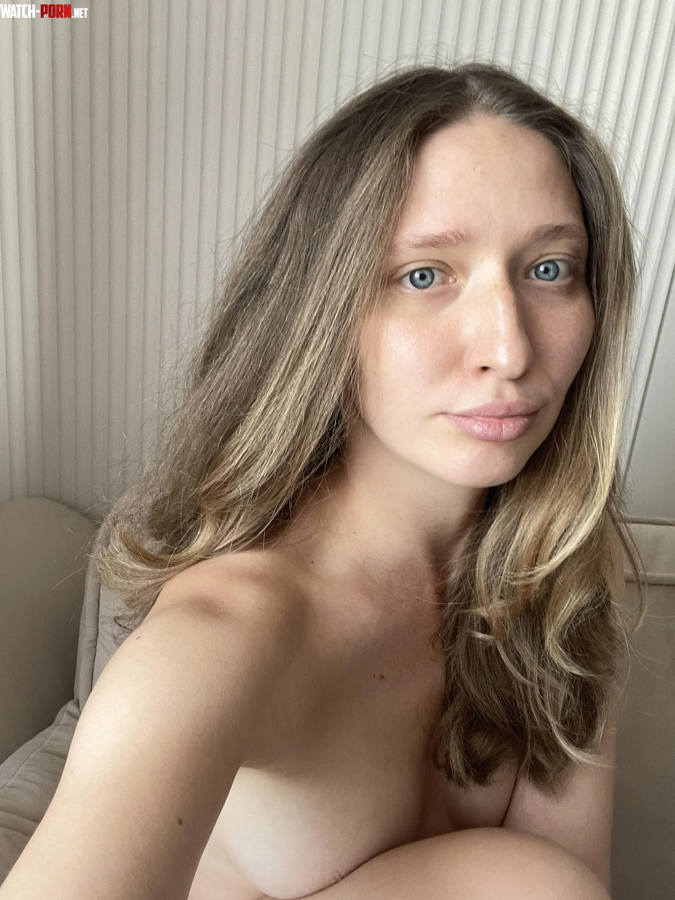 Feeling so classy when I'm nude by Kkeysi