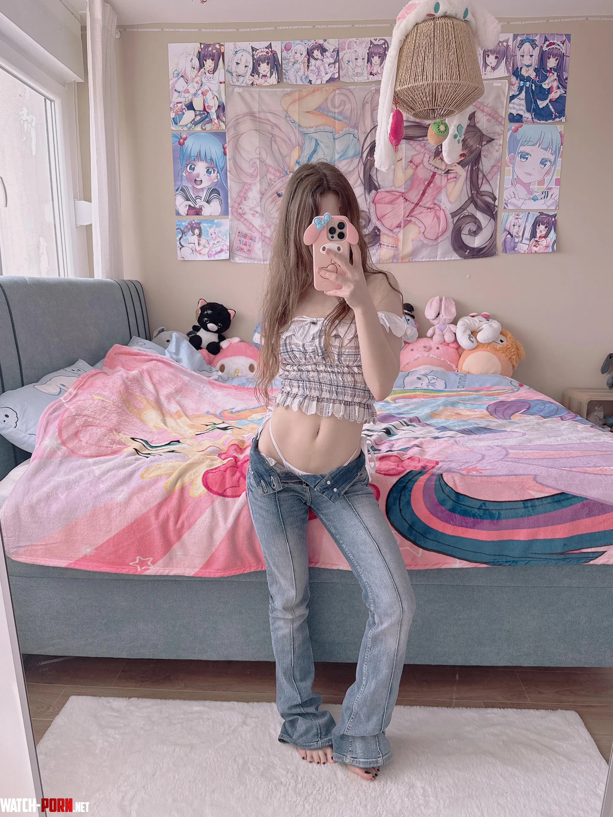 Croptops are just simple yet tempting by Wonderful-RaisinLyra