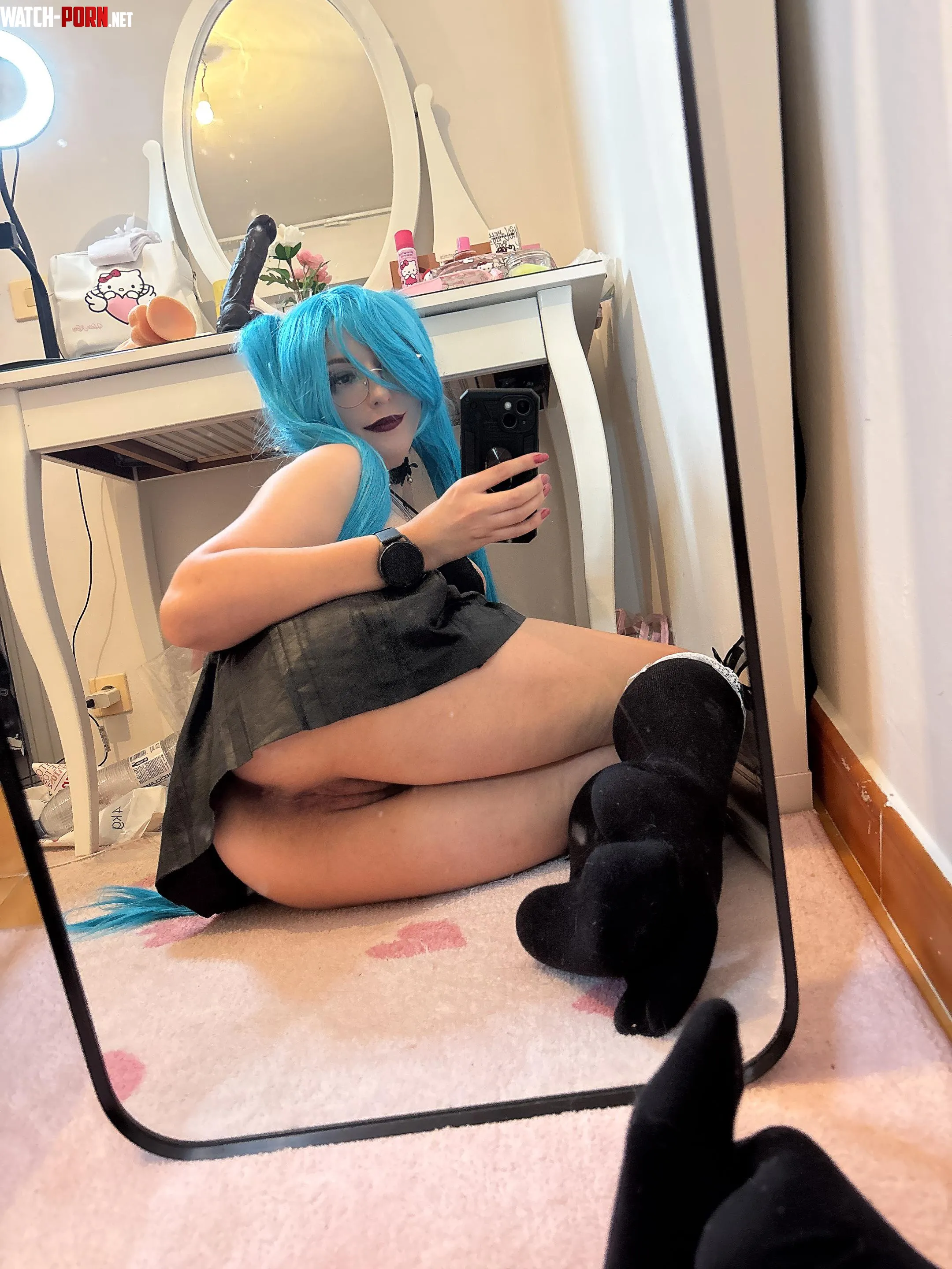 Mirror Selfie Pussy 💦 by softbrattypuppii