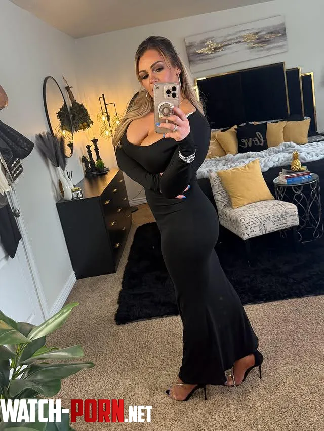 I'm all dressed up and confidently sexy by LoneWarriorXx